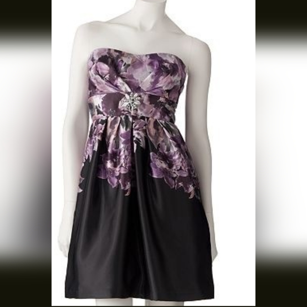 BCX Strapless Juniors Dress in Purple and Black Floral Size 3